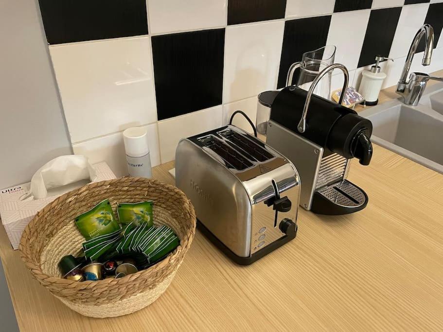 L'Ideal Cosy-Wifi-Netflix Et Garage 维也纳 外观 照片